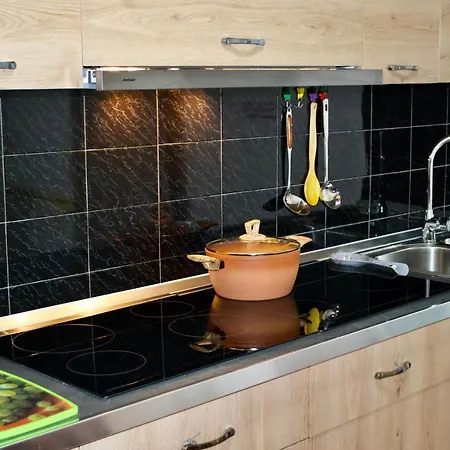 旅馆 Me & 地拉那